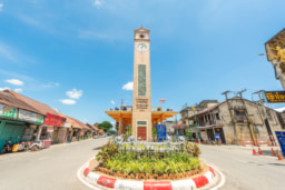 ベトナム記念時計塔